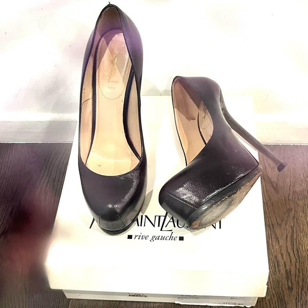 YSL Tribute Pumps Black Leather Shoes Heels Size 8.5